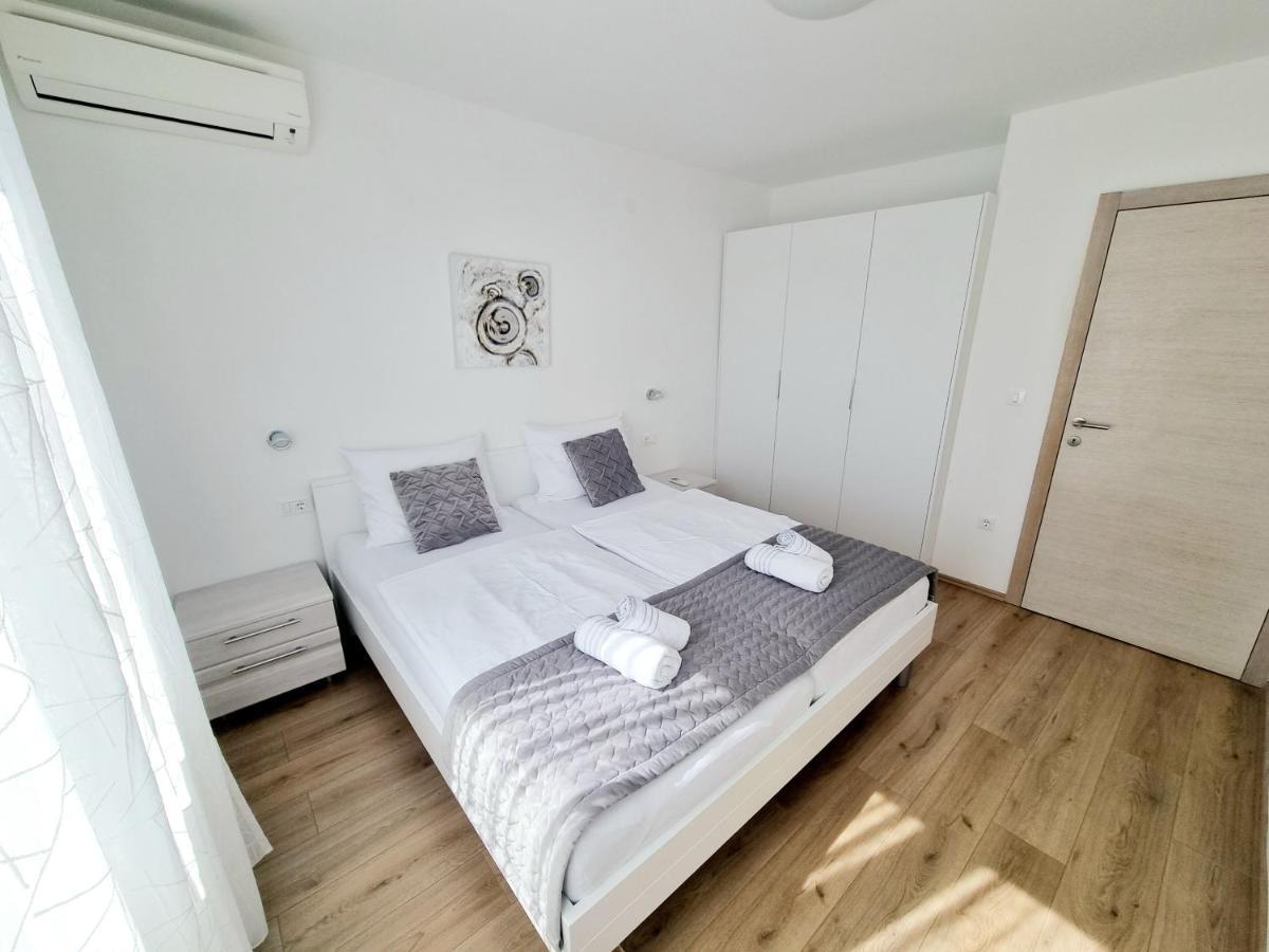 Apartman Maslina Krk Town Exterior photo